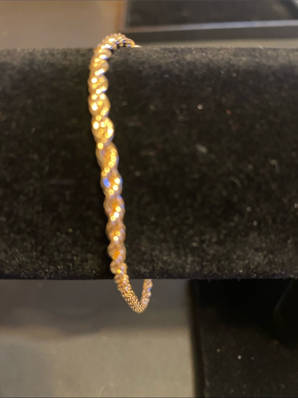 Elegant Gold-Tone Twisted Rope Bangle Bracelet - Women Jewelry